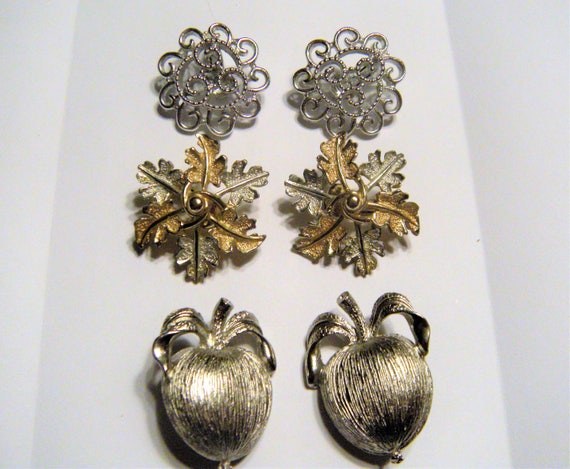 Sarah Coventry Three Pairs Vintage Clip On Earrin… - image 1