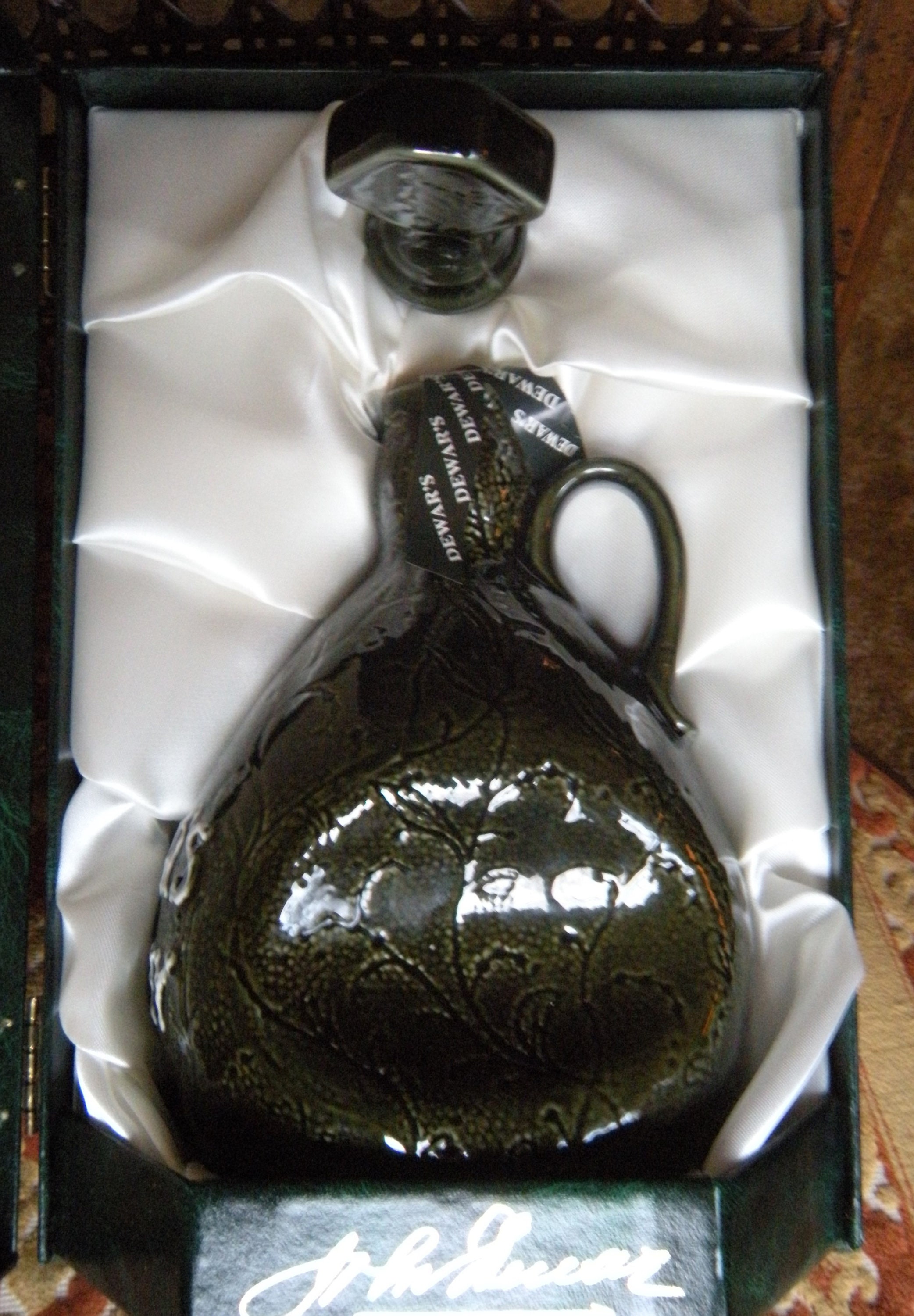 1986 Dewars White Label Scotch Limited Edition Centennial Flagon