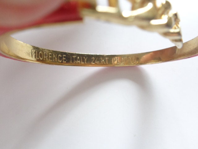OLD FLORENCEのブレスレット Florence Italy 24kt Plated Hinged Bangle Bracelet - Red