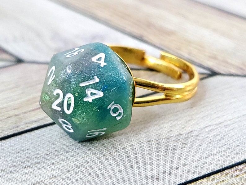 Miniature D20 Ring Blue/green