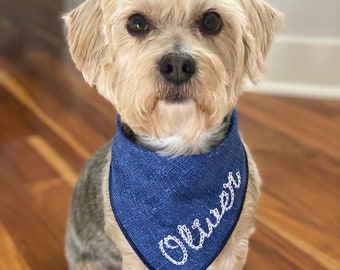 Custom dog bandana, chain stitch font puppy bandana, new dog gift, Your dogs name on a bandana,snap bandana,personalized gift gotcha day