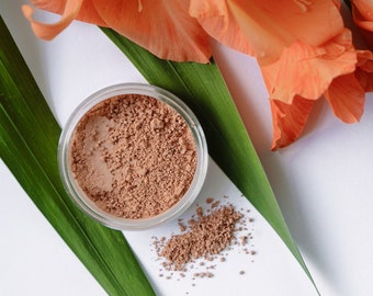 Natural Mineral Bronzer - Sunkissed - 3g sifter jar (vegan, cruelty-free makeup, loose bronze powder) by Honeypie Minerals