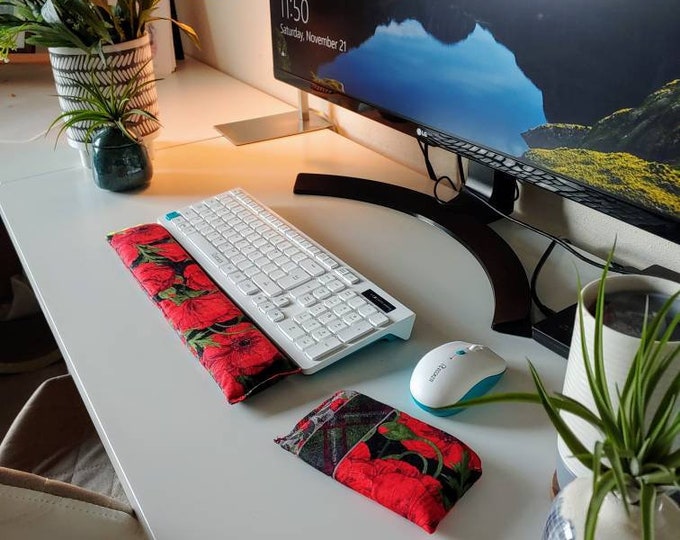 Red Floral Stylish Keyboard and mouse computer wrist rest support