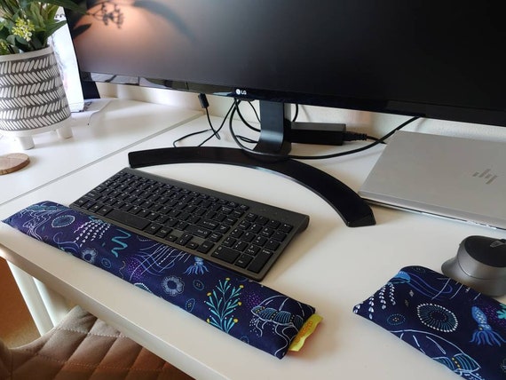 Deep Blue Ocean jellyfish stylish and comfortable Keyboard and mouse computer wrist rest support