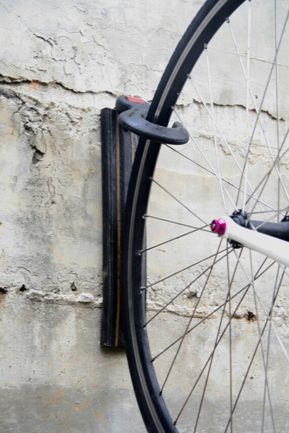 hang bikes vertically