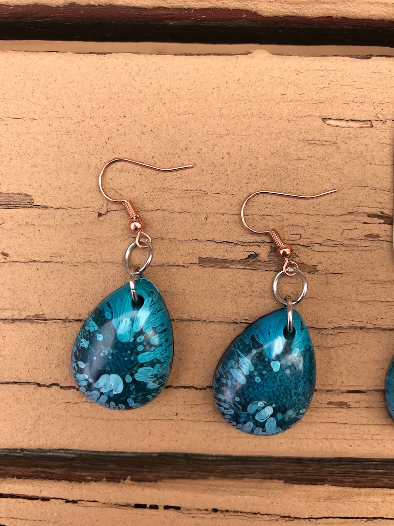 Resin earrings and necklace set