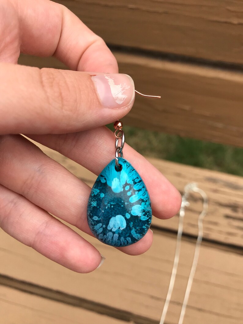 Resin earrings and necklace set