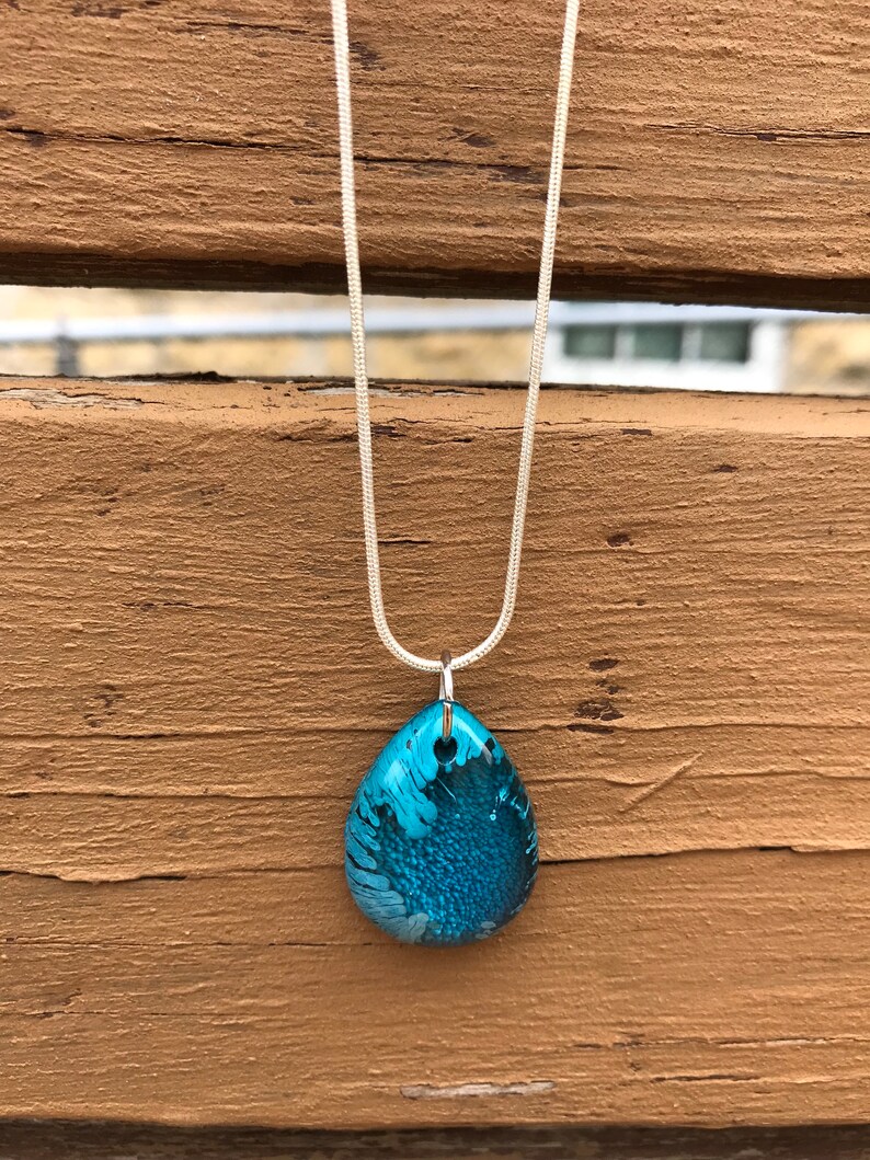 Resin earrings and necklace set