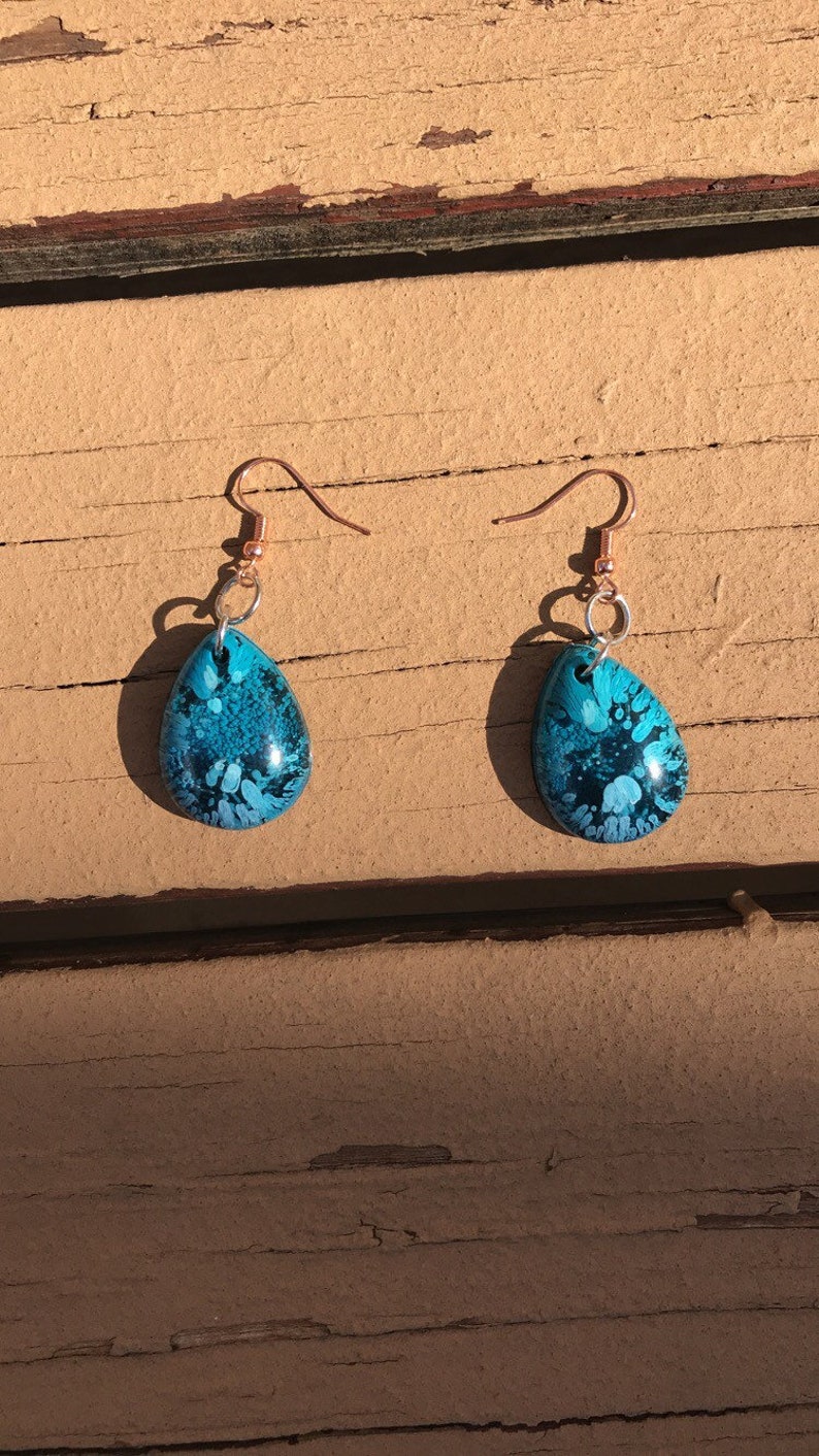 Resin earrings and necklace set