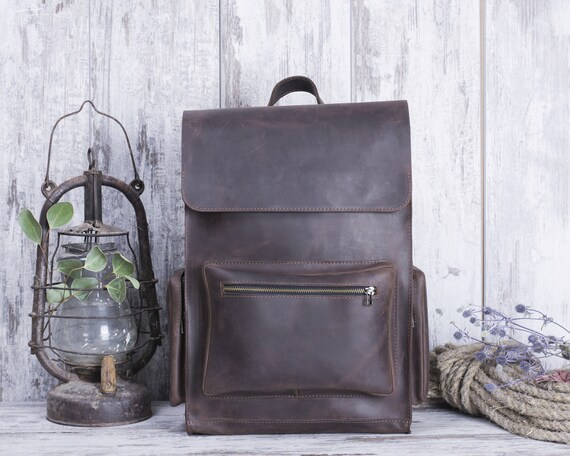 minimalist college backpack