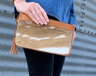 South TX Axis hide clutch/wallet/wristlet - made with premium Colombian leather - PRECIOUS!