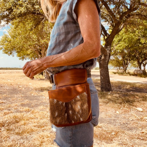 South TX Axis Deer Hide Shotgun Shell Single Pouch - Premium