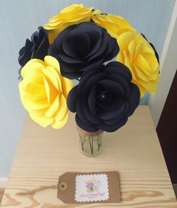 Black and Yellow Themed Paper Roses X10 Bottle Vase, Centerpiece, Gift  Ideas, Wedding Bouquet, Shabby Chic, Home Decor 