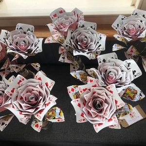 Mazzo grande di 10 rose da gioco, rose a tema Alice nel paese delle meraviglie, decorazioni per serate di poker, festa a tema casinò,