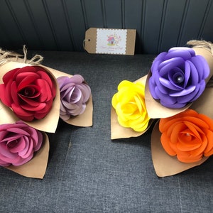 Cadeaux de mariage rose unique avec étiquette personnalisée. Rose simple, roses emballées, cadeau rose simple, cadeaux personnalisés cadeaux pour enseignants