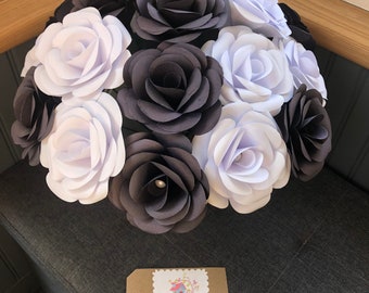 x20 Paper roses black and white themed + Bucket Display vase Valentine Day Gift, Mother's Day Gift, Rose Bouquet,paper flowers