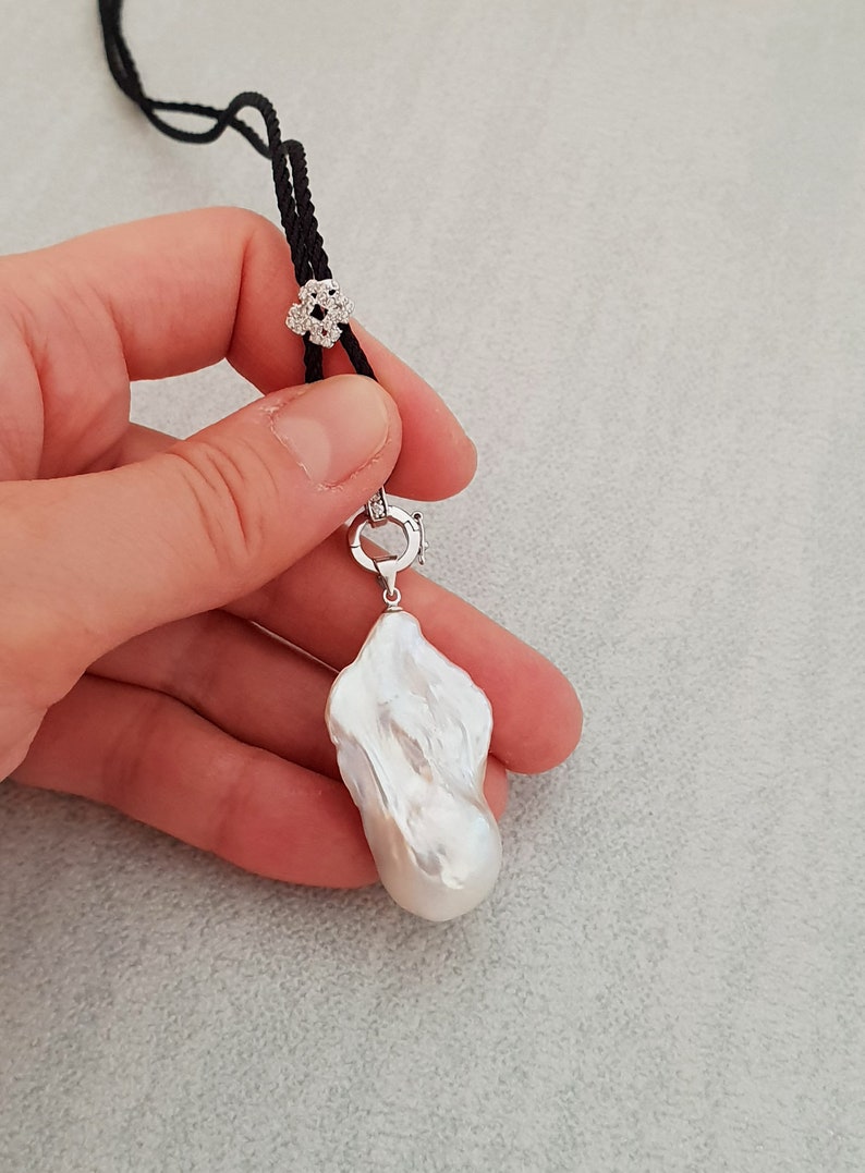 Japanese Cultured Pearl Diamonte Black Cord Jewellery 925 Sterling Silver White Baroque Pearl Pendant Necklace