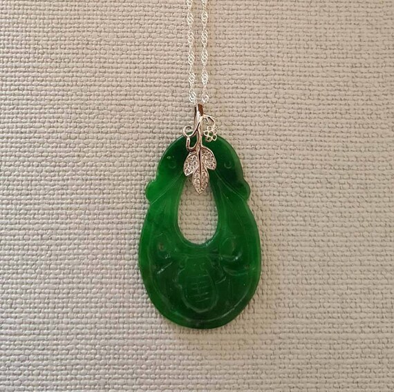 Green Jadeite Jade Pendant Necklace Burma Carved - Burma Jade Pendants Green Jadeite Jade Pendant Necklace Burma Carved - Burma Jade Pendants