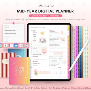 Può includere: Un'agenda digitale visualizzata su uno schermo di tablet, con un programma giornaliero per il 1 luglio 2026, schede con collegamenti ipertestuali, uno stilo e varie copertine. Testo: All-in-One MID-YEAR DIGITAL PLANNER Dated July 2026 - June 2027.