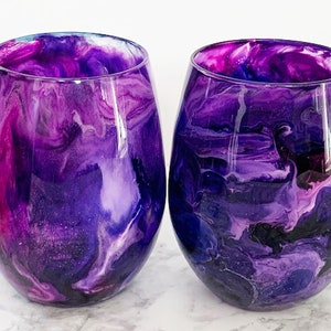 Purple Galaxy Hand Painted Resin Art Stemless Wine Glasses, Unique Barware, Birthday Gift, Wedding Gift, Bridesmaid Gifts, Hostess Gifts image 3
