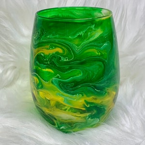 Green and Yellow Oregon Ducks Stemless Wine Glasses Set of 4 Wine Glasses Hand Painted Wine Glasses Resin Art Epoxy Cocktail Glass image 2