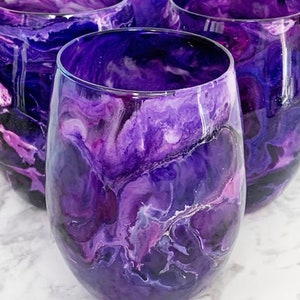 Purple Galaxy Hand Painted Resin Art Stemless Wine Glasses, Unique Barware, Birthday Gift, Wedding Gift, Bridesmaid Gifts, Hostess Gifts image 2