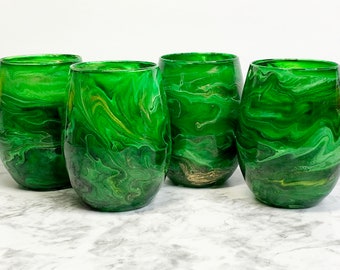 St. Patrick's Day Wine Glasses, Hand Painted Stemless Wine Glasses, Green Drinking Glasses, Green and Gold Barware, Resin Art Cocktail Glass