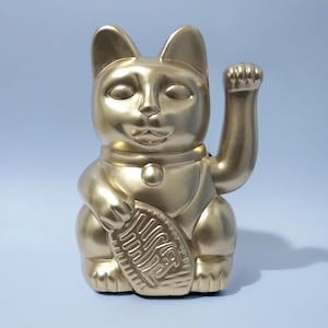 Chat porte-bonheur peint à la main — Couleur or — 7 pouces - 18 cm
