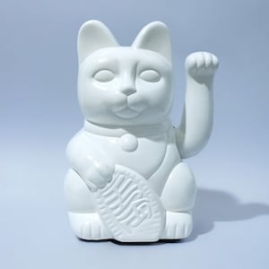 Chat porte-bonheur peint à la main — Blanc brillant — 7 po. - 18 cm