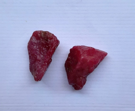 Crystal Ruby Slabs 15 CRTs Natural Raw Ruby Crystal Rough Birthstones Making Jewelry Specimen Ruby Slice Red Ruby Faceting Raw Gemstone
