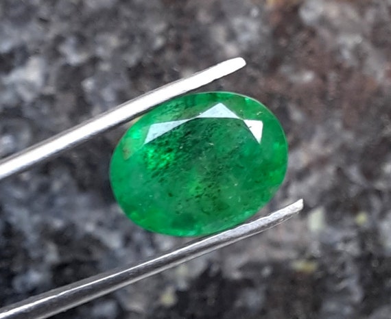 Piedra natal de mayo de esmeralda verde de corte trillón, 7.50 Ct, gema  natural certificada para anillo DX-511, Gema, Zambian - esmeralda verde