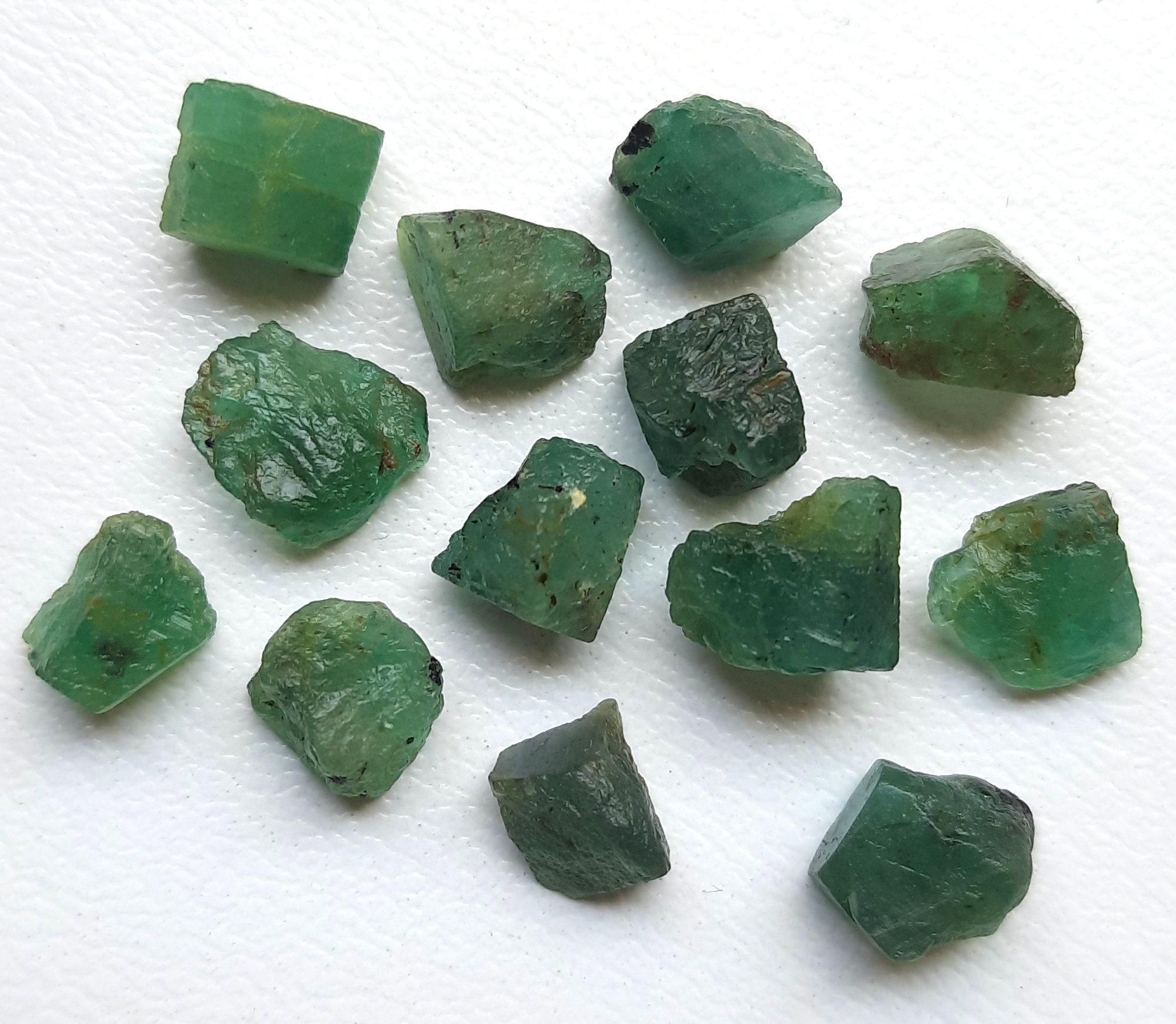 エメラルド　原石　鉱物標本　ザンビア産 il_fullxfull.4271537311_5jwi.jpg