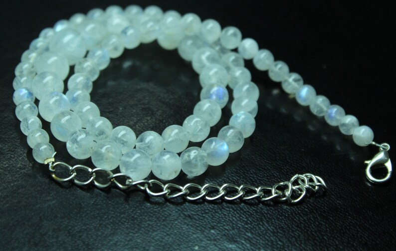 Size 5-9mm Natural White Rainbow Moonstone Smooth Beads 17Inchs Strand AAA Super Flashing Blue Fire Stone Necklaces Round Balls Beads B4