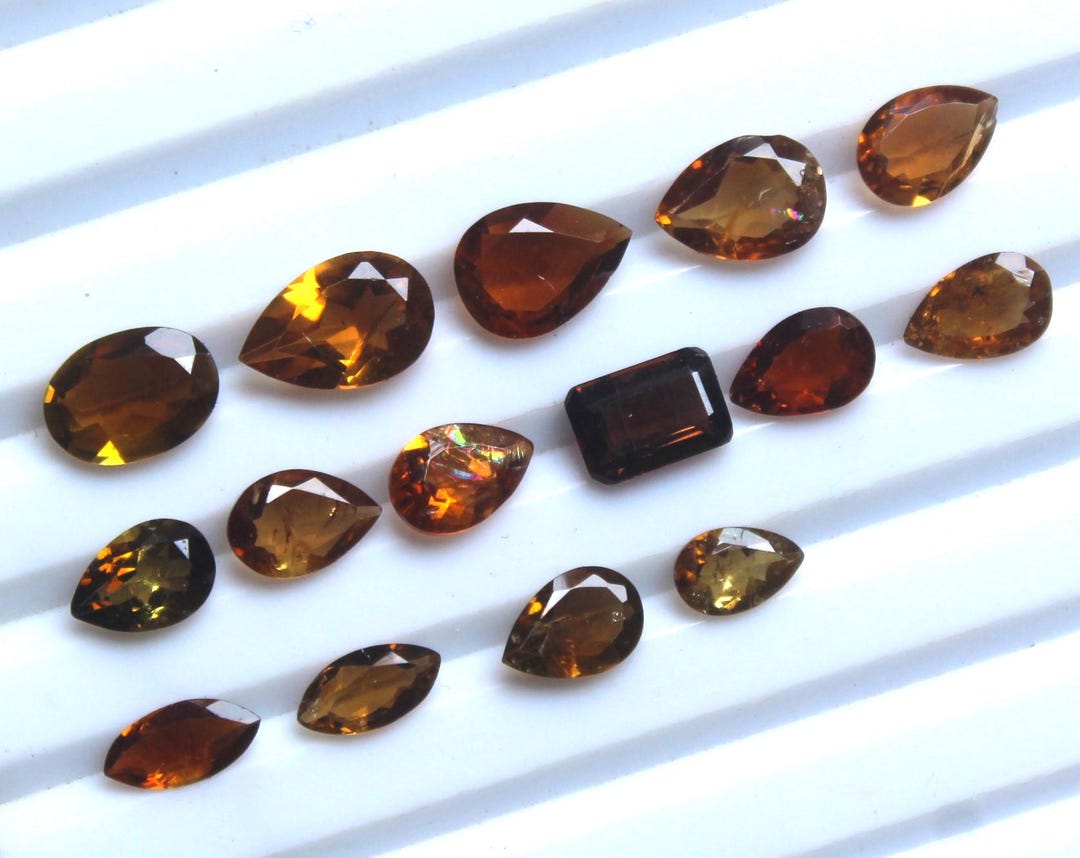 見事な天然トルマリンカットの宝石/15個ロットファセットトルマリン