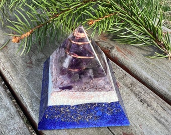 オルゴナイト®ピラミッド ロードナイト付き 2.25 インチ - Etsy 日本