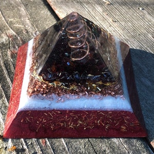 Orgonite® Pyramid with Garnet, 3.25 inch