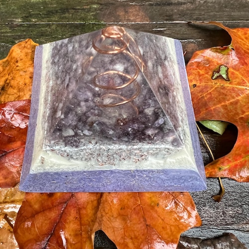 星のオルゴナイト２個 オルゴナイト®ピラミッド ロードナイト付き 2.25 インチ - Etsy 日本