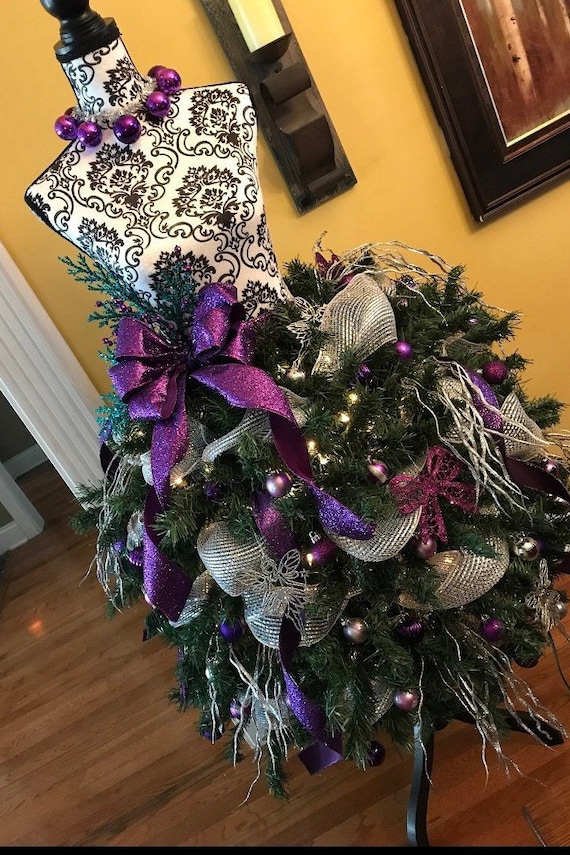 dress christmas tree