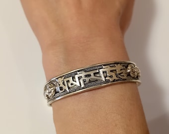 Bransoletka z buddyjską mantrą Om Mani Peme Hung, tybetańska bransoletka na szczęście, tybetańska bransoletka medytacyjna, biżuteria buddyjska