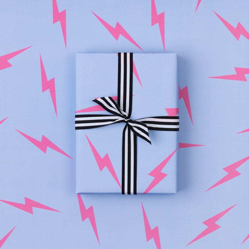 Birthday Wrapping Paper Blue & Pink Lightning Bolts Gift Wrap 画像 1