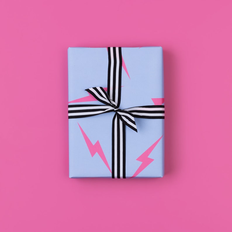 Birthday Wrapping Paper Blue & Pink Lightning Bolts Gift Wrap 画像 3