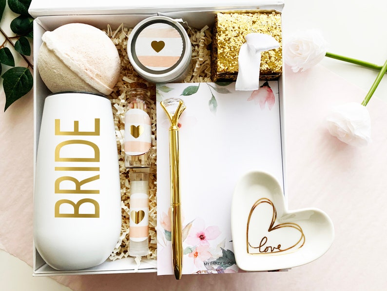 Gift for Bride - Engagement Gift Box, Gift for Best friend, Gift for Her, Future Mrs Gift Box, Gift for Bride to be, Wedding Gift Set image 3