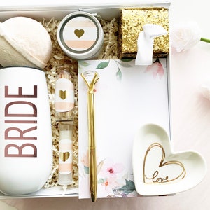 Gift for Bride - Engagement Gift Box, Gift for Best friend, Gift for Her, Future Mrs Gift Box, Gift for Bride to be, Wedding Gift Set