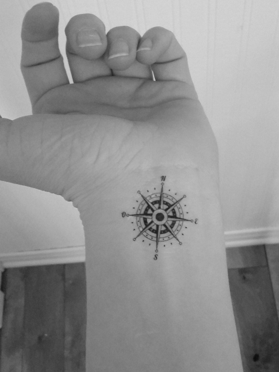 Tatouage Rose Des Vents Avec Prenom 2 tatouages temporaires boussoles / rose des vents / tatouages - Etsy France