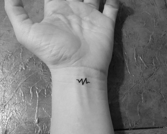 10 Tatouages Battements De Cœur Miniatures Temporaires Tattoo Faux Tatouage Noir