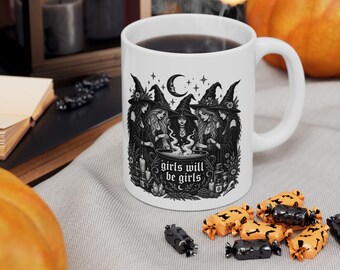 Mug illustré d'une sorcière corbeau gothique | Tasse à café en céramique