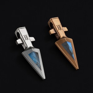 Labradorit Speerspitze. Gungnir. Besonderes Geschenk für Sie / für Ihn. Speer Odins. Odin Anhänger. Wikinger Geschenke. Labradorit Amulett Anhänger