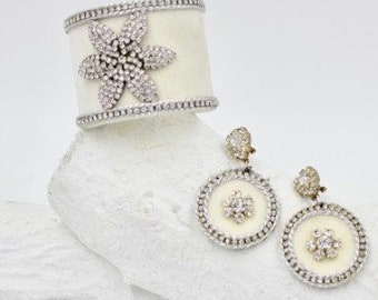 Set velvet & rijnsteen armband en oorbellen