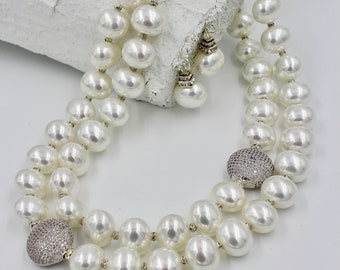 Set of white pearls & rhinestone necklace and earrings