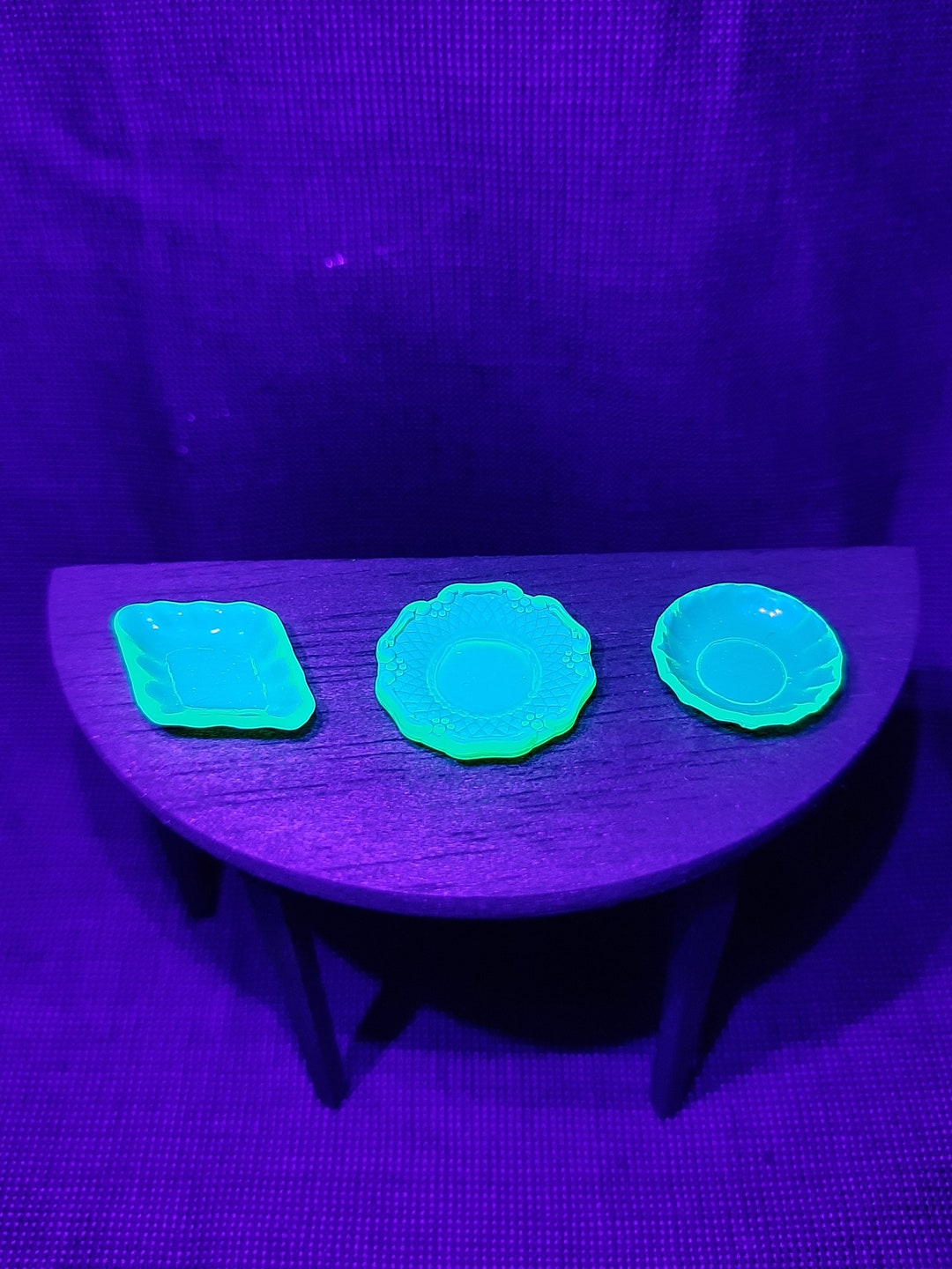 Faux Uranium Glass Dish Set and Bowls Dollhouse Miniature 112 Etsy
